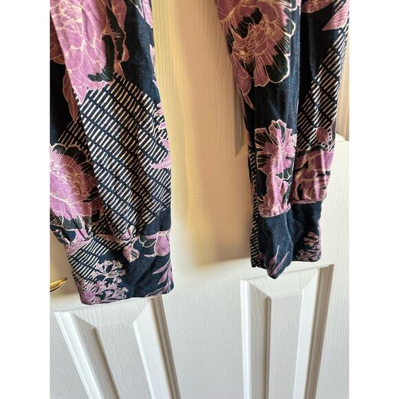 Anthropologie Daily Practice Cool Breeze Pants in Navy/Lilac Size Medium - Picture 7 of 8